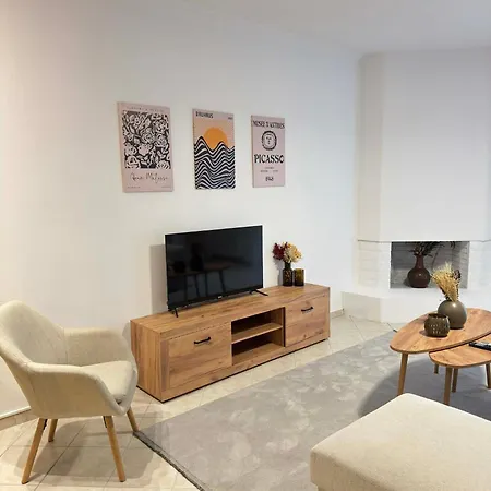 Grand View Meteora 1 *